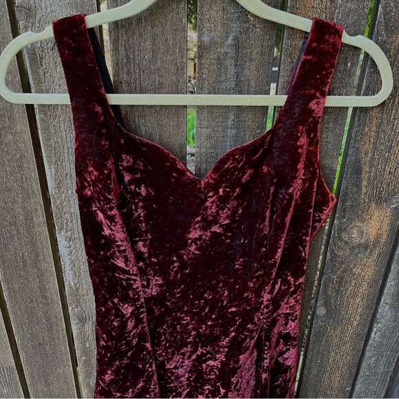Jessica McClintock for Dillard’s Vintage Red Crushed Velvet Dress Sz 5/6 - Picture 5 of 17